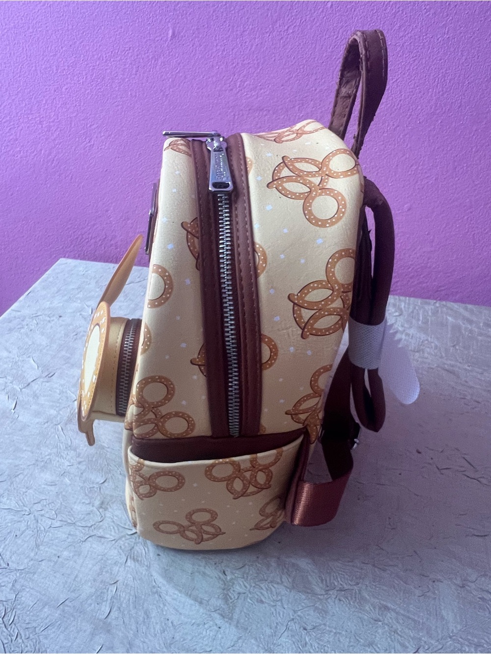 🥨 Loungefly Disney Pretzel Mini Backpack  Read Description - Picture 15 of 16